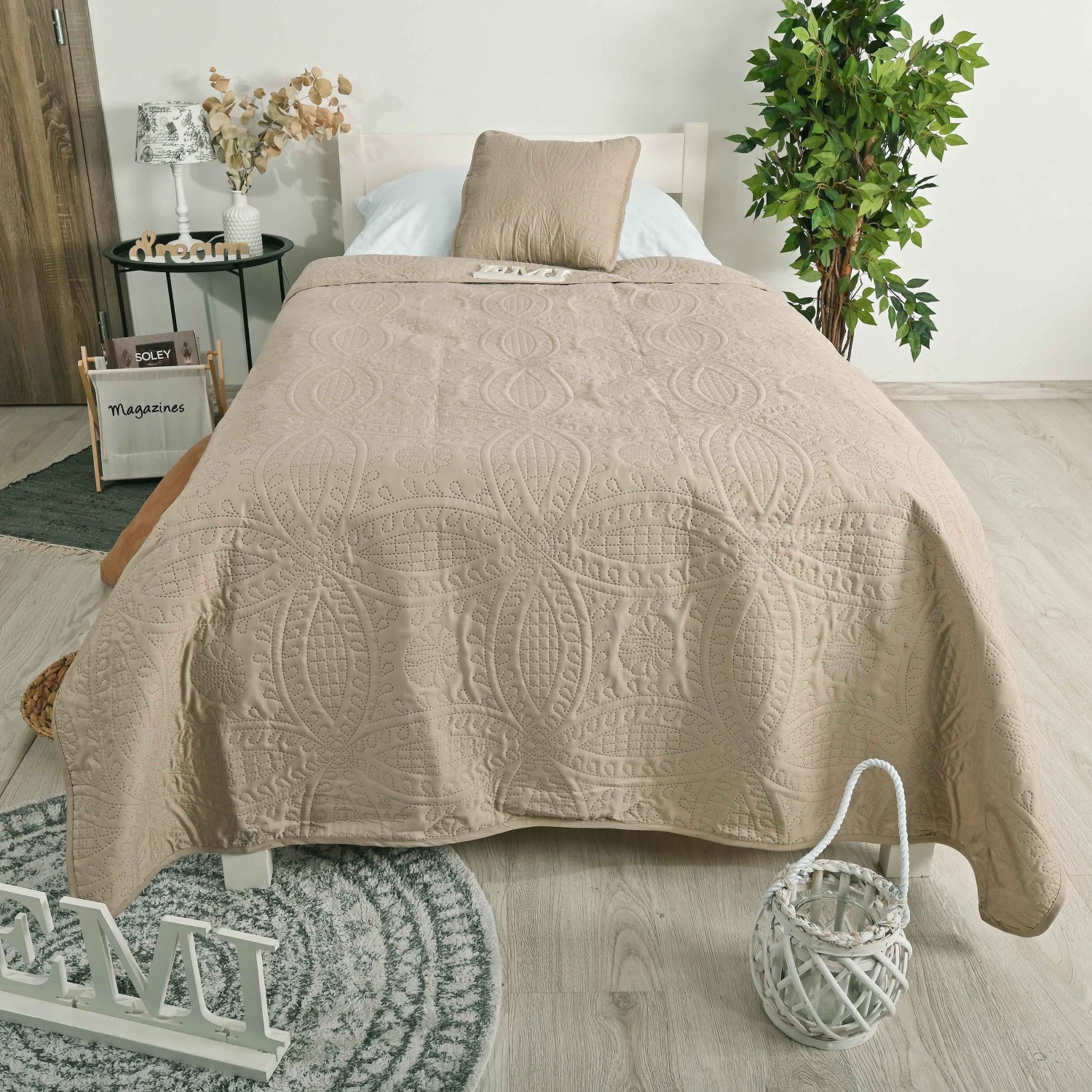 prehoz_na_postel_lace_emi