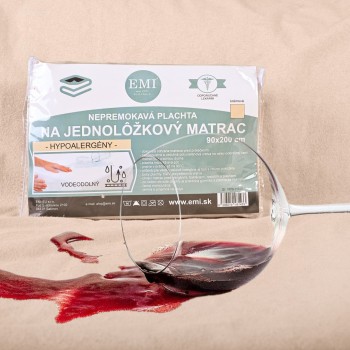 Vodootporna cerada s gumom po obodu krem EMI
