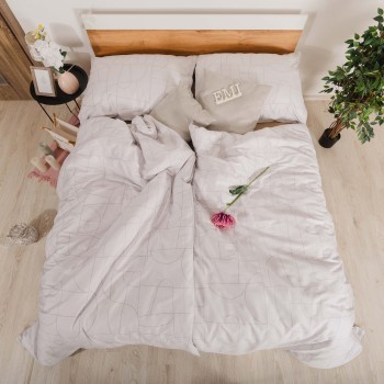 satenska_posteljina_velur_sivi_emi