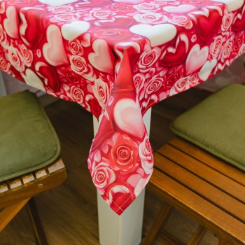 sareni_cvjetni_stolnjak_lovelin