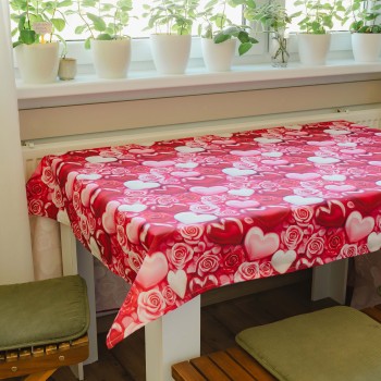 prakticni_stolnjak_za_stol_lovelin