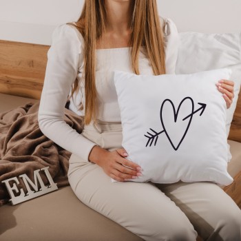 Dekorativni jastuk Amor 40x40 cm EMI