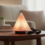 Slana_lampa_USB_piramida