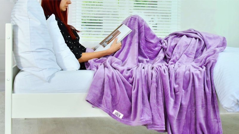 udobna deka od mikrofibre