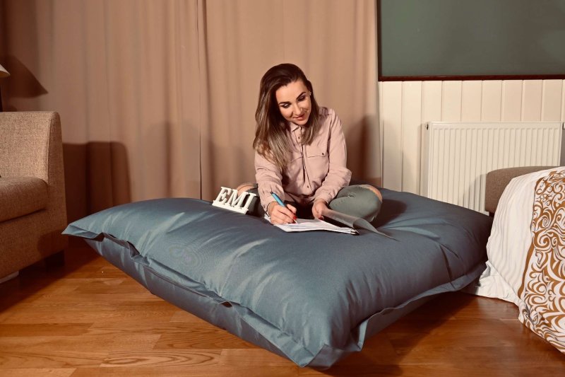 vreća za sjedenje vankus siva