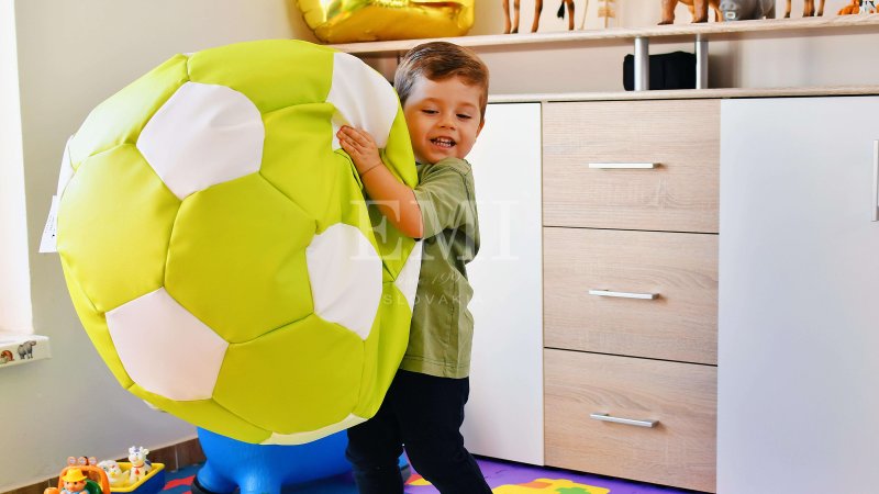 vreća za sjedenje nogometna lopta limeta bijela