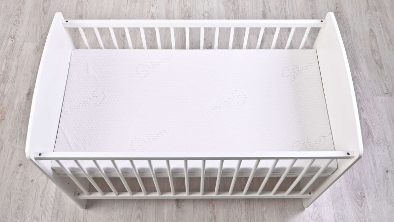 visokokvalitetni dječji madrac od PUR pjene