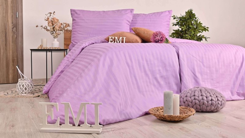 damask_clothes_purple_emi