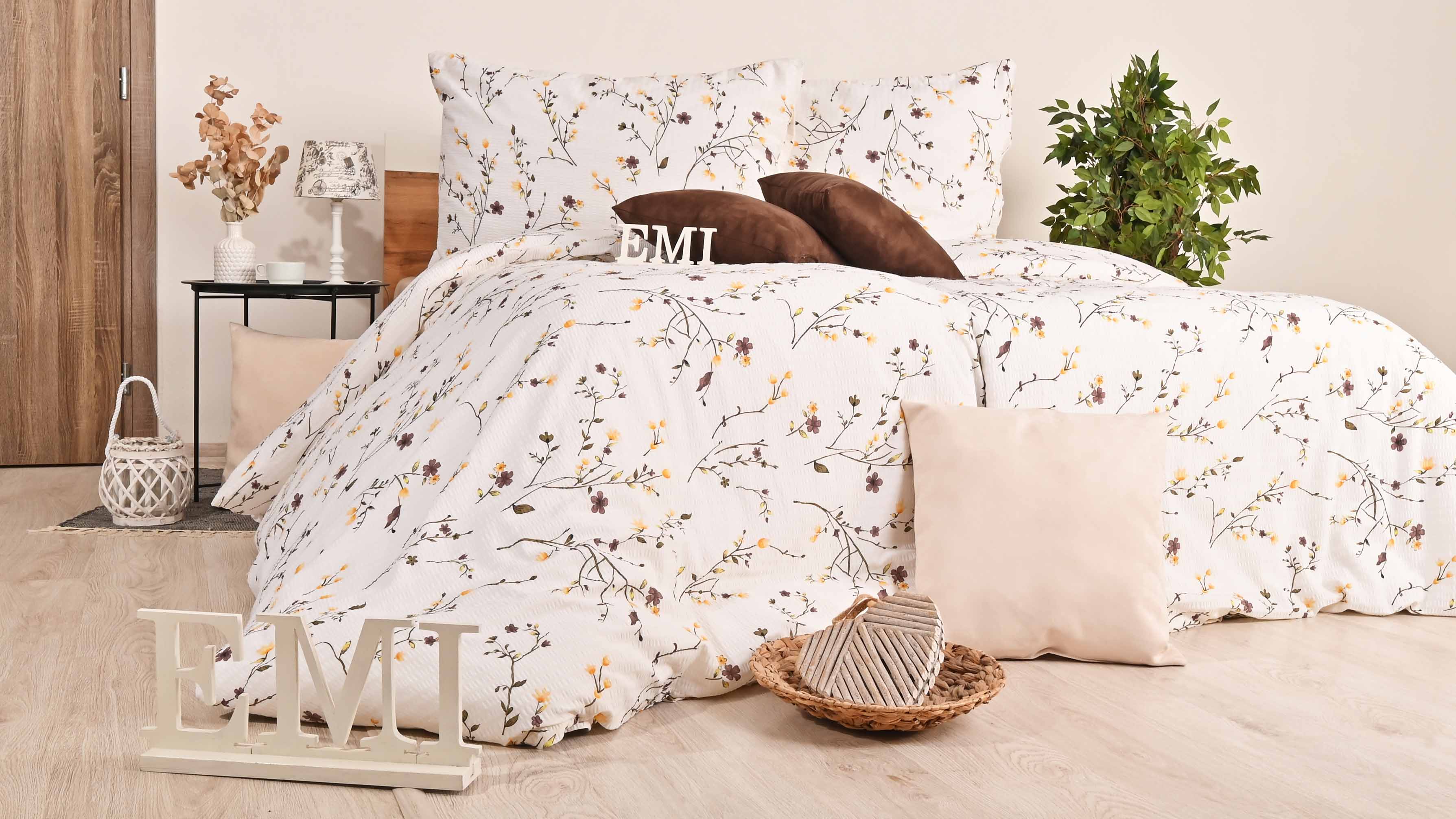 krep_odjeća_carly_emi