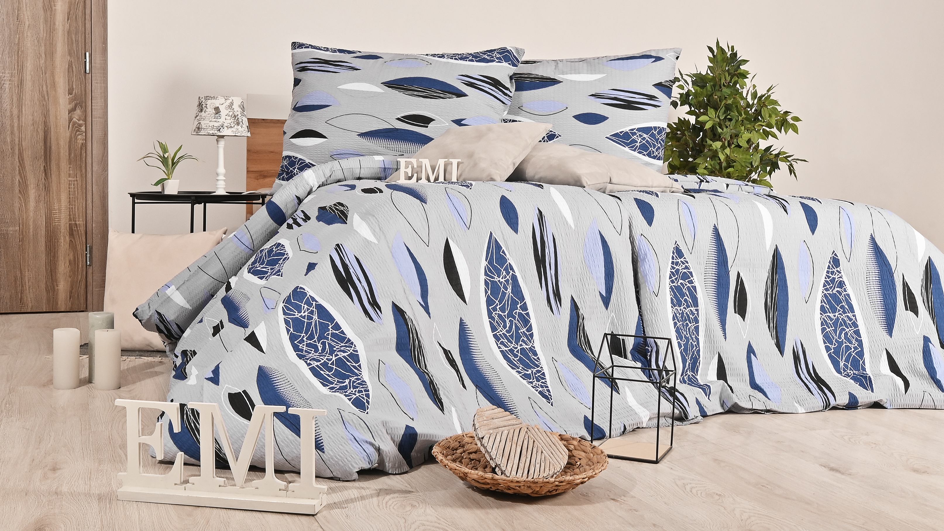 axel_emi_clothes_crepe