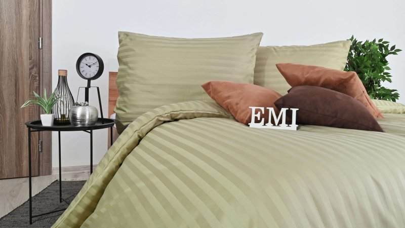 Smeđa maslinasta haljina od damasta