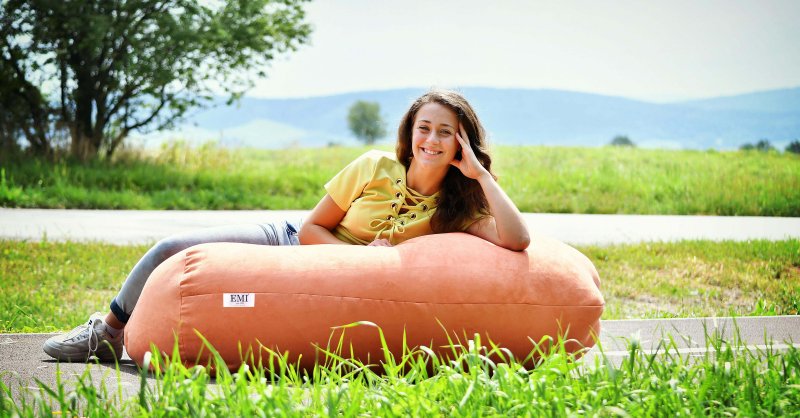 poluvreća za sjedenje