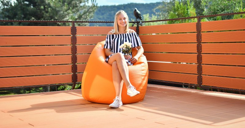 narančasta torbica od eko kože