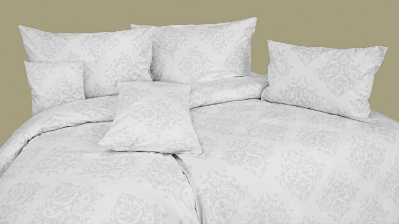 bijela pamučna odjeća