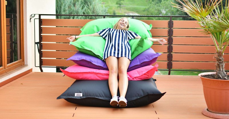 ružičasta bean bag