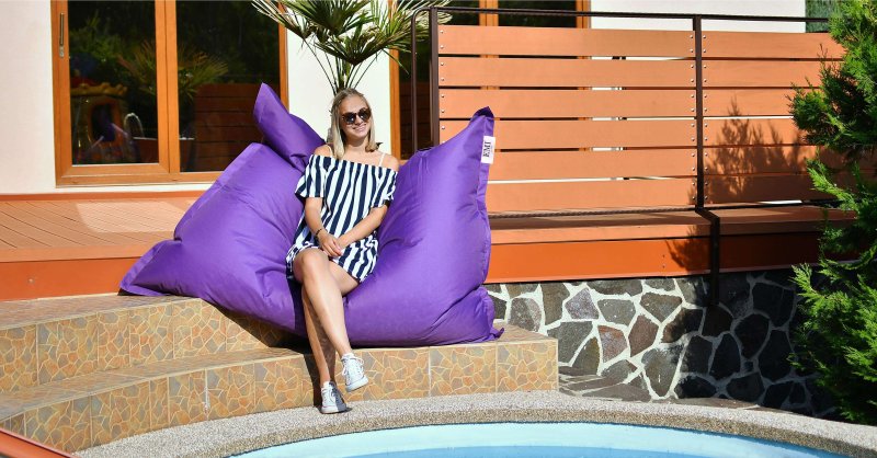 ljubičasta bean bag