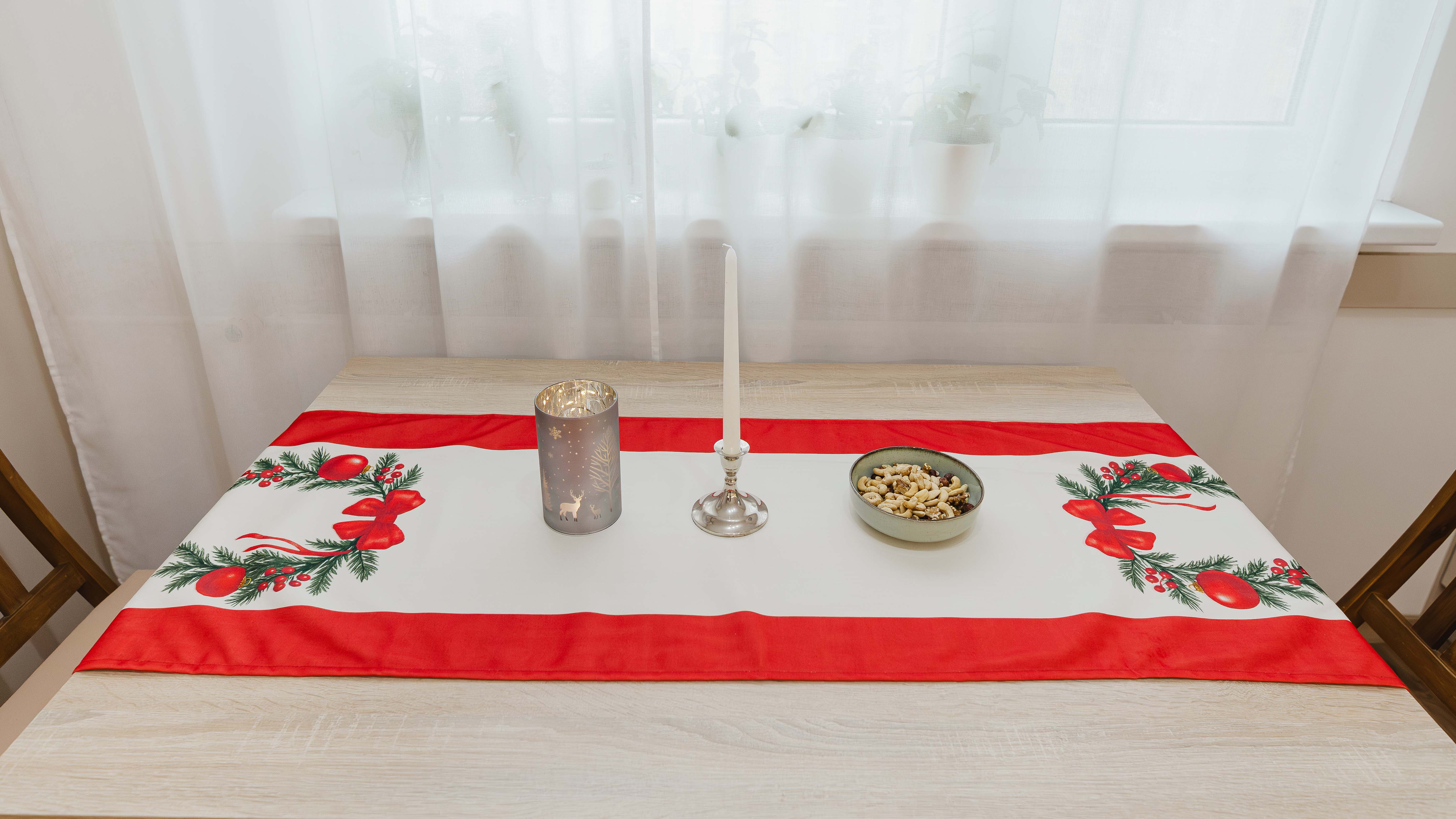 Božićni_stolnjak_emi