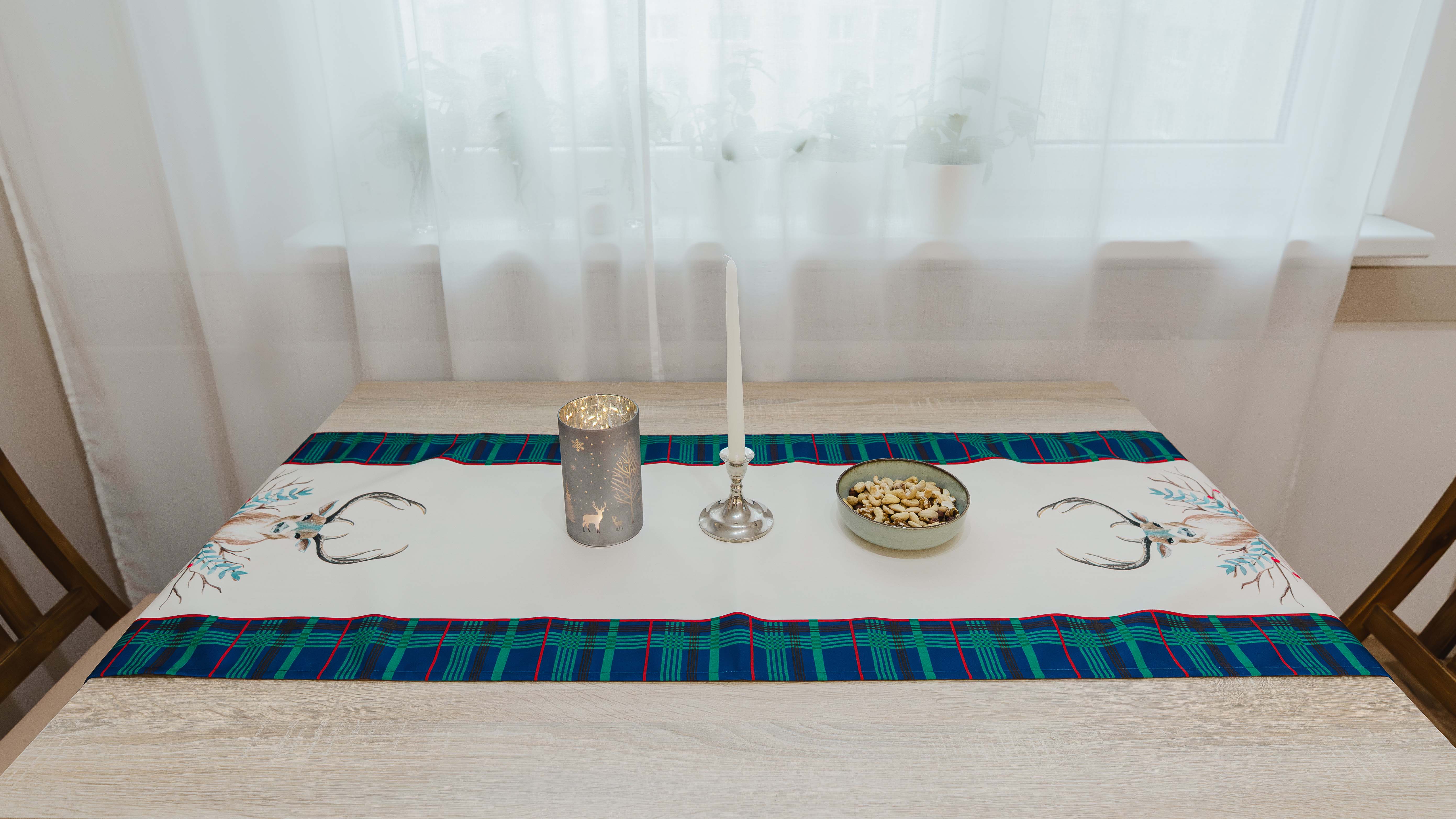 Božićni_stolnjak_radost_emi