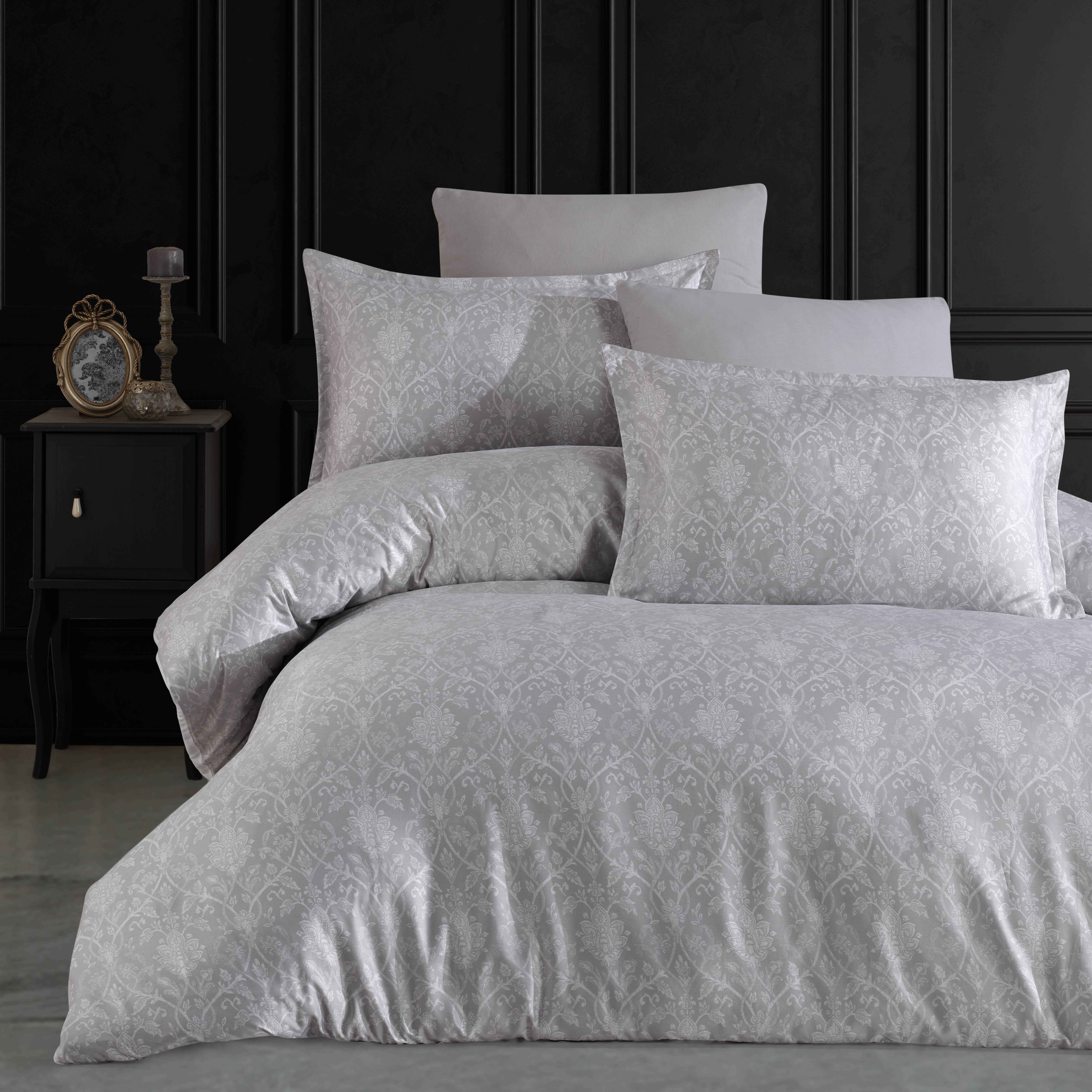 satenska_odjeća_elegancija_emi